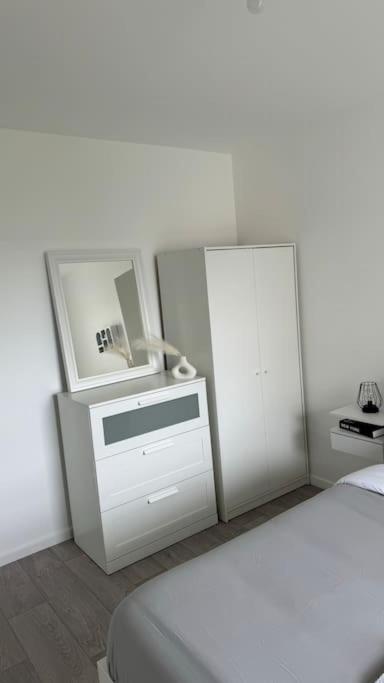 Chic Et Cosy Appartement Epure - T3 Courcouronnes Εξωτερικό φωτογραφία